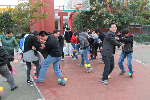 16877太阳集团运动会场景