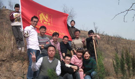 依诺公司参加2012年郑州市义务植树活动 